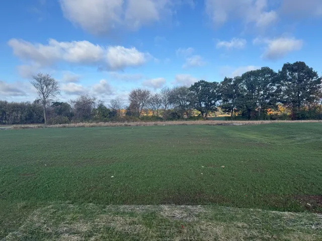 $174,900 | 975 Highridge Court, Unit LT11, Hubertus, WI 53033