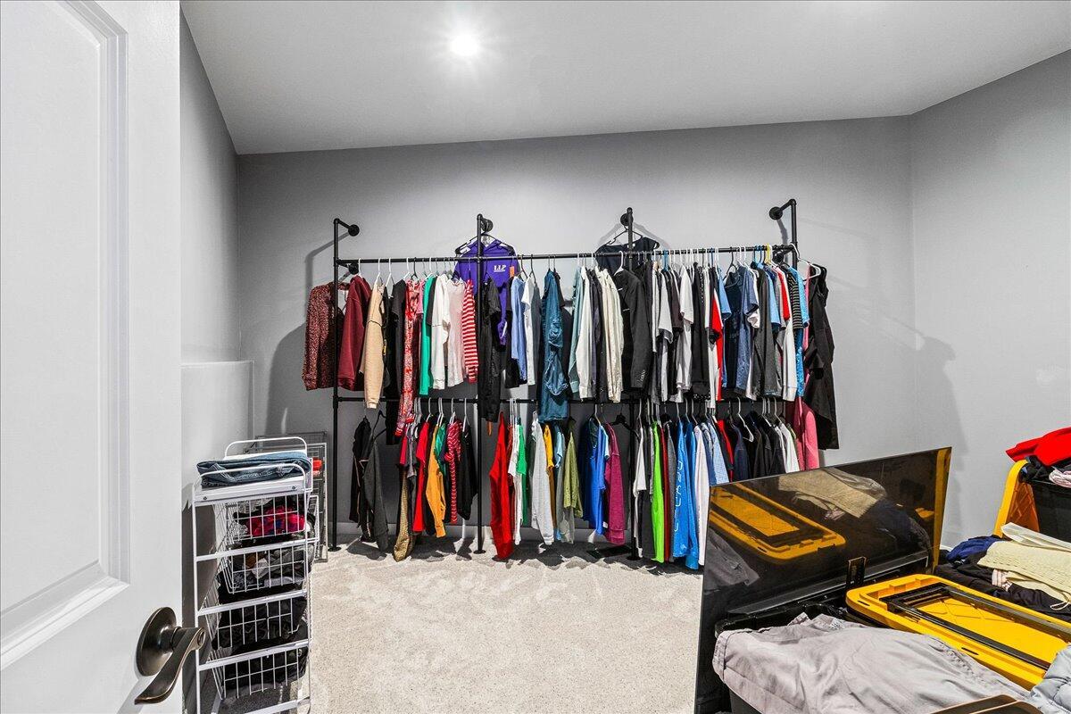 7667 Gale Road Southwest Hebron, OH 43025 - Photo 24 of 56 18-Master Closet