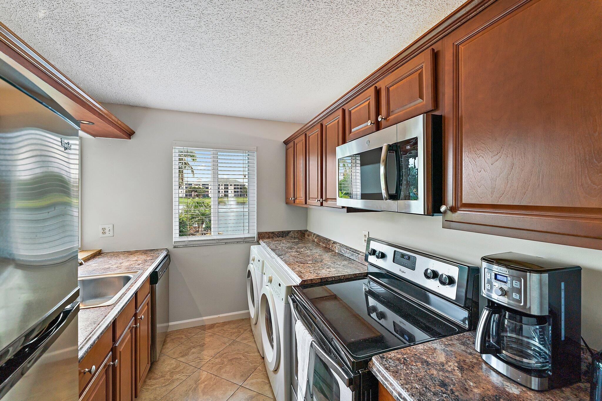 353 Highway 1, Unit C203 Jupiter, FL 33477 - Photo 28 of 50 022-353US1NC203-Jupiter-FL-SMALL