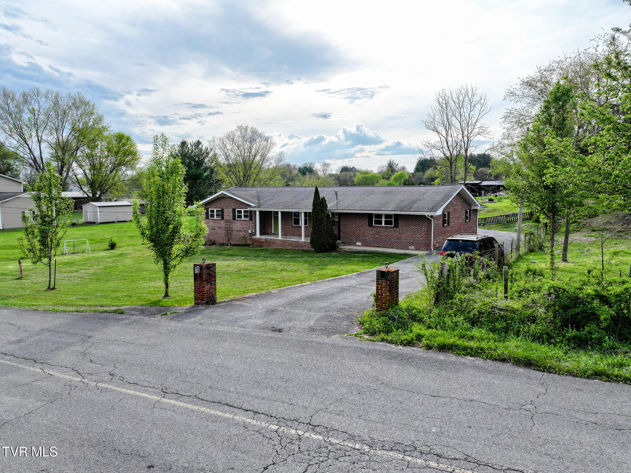 460 Meadowbrook Road Afton, TN 37616 - Photo 3 of 44 DJI_20260403163111_0182_D
