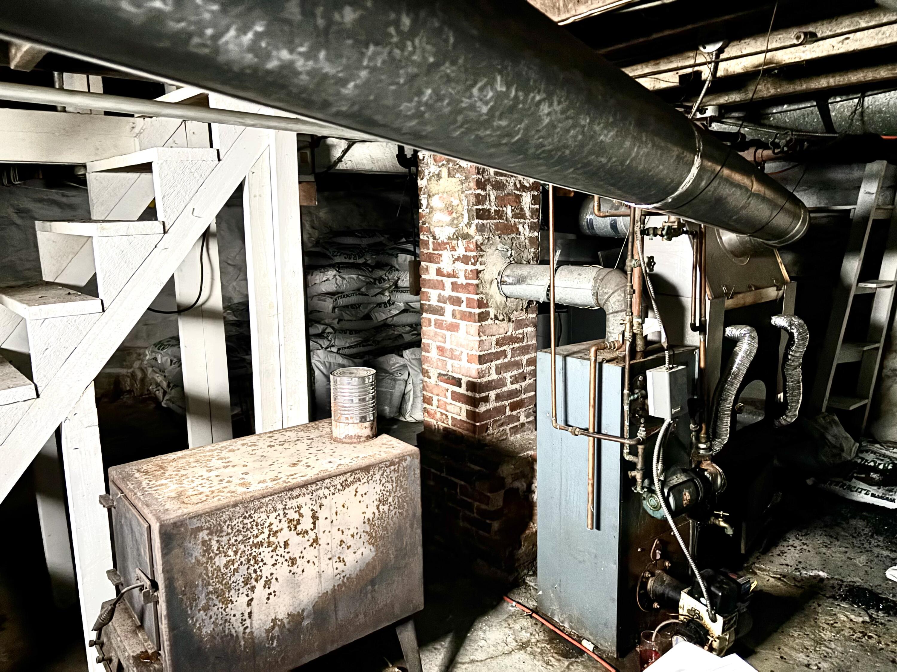 34 Lincoln Street Millinocket, ME 04462 - Photo 25 of 32 IMG_5044