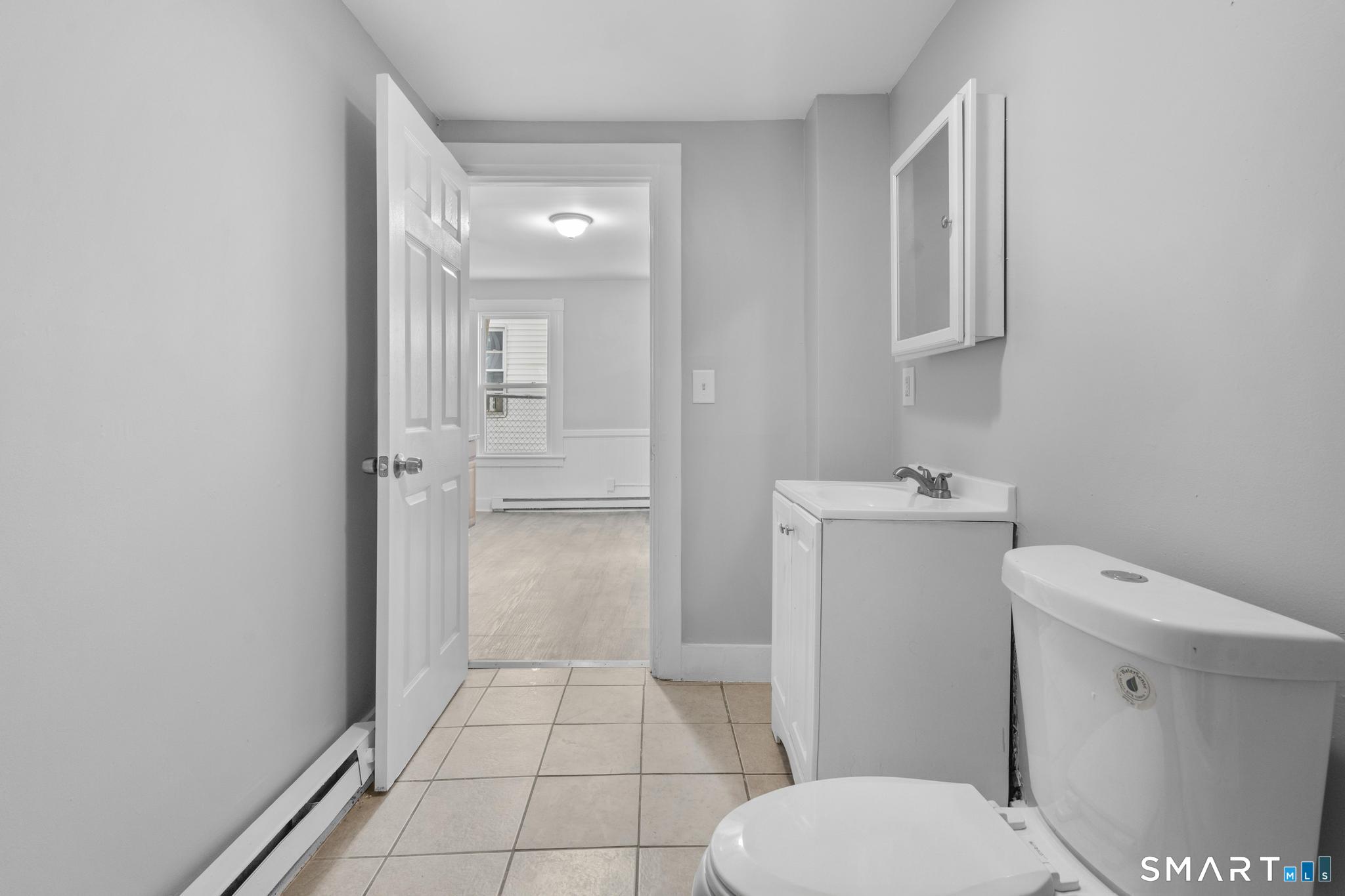 48 Dikeman Street Waterbury, CT 06704 - Photo 13 of 31