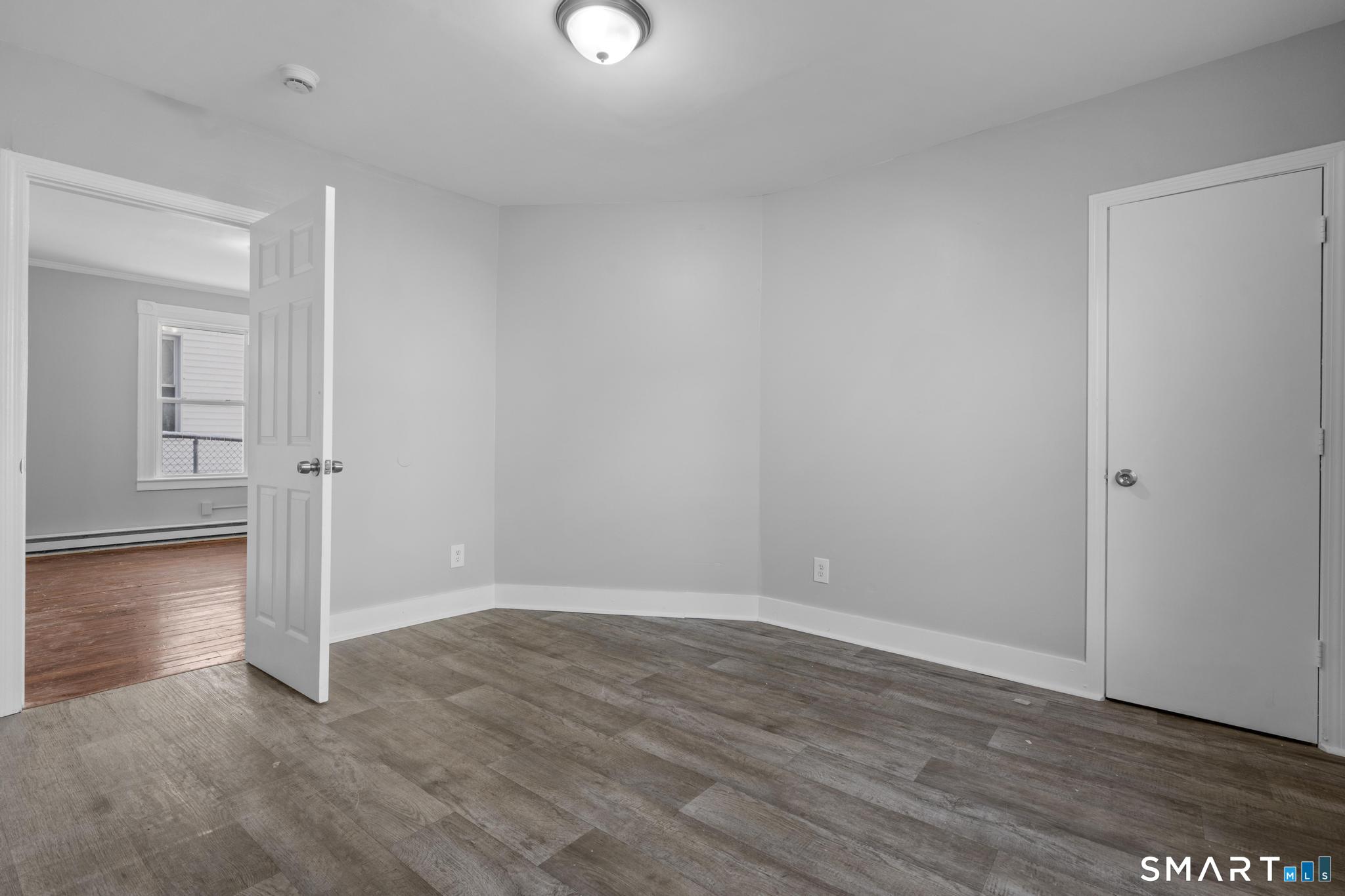 48 Dikeman Street Waterbury, CT 06704 - Photo 5 of 31