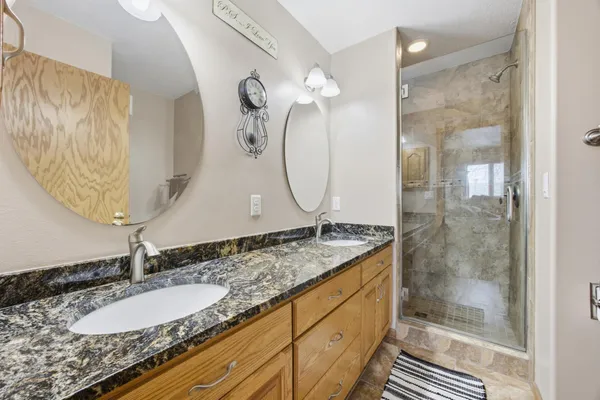 $469,000 | 311 13th Avenue North, Casselton, ND 58012