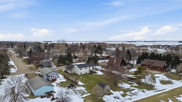 $469,000 | 311 13th Avenue North, Casselton, ND 58012