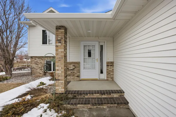 $469,000 | 311 13th Avenue North, Casselton, ND 58012