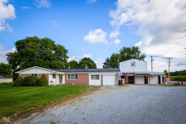 $400,000 | 5010 Highway 234, McCordsville, IN 46055