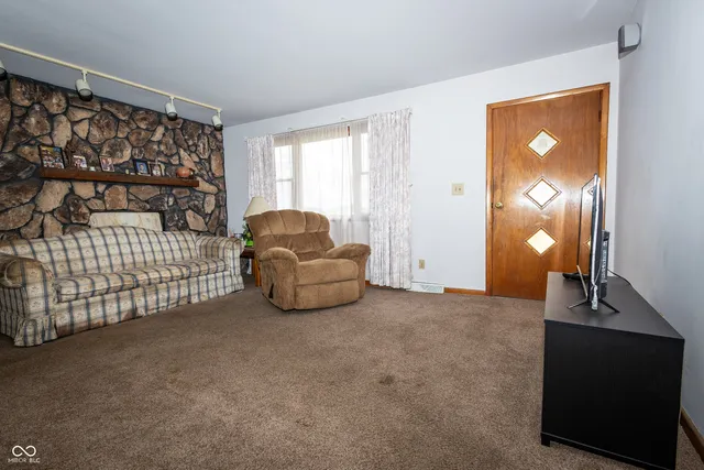 $400,000 | 5010 Highway 234, McCordsville, IN 46055