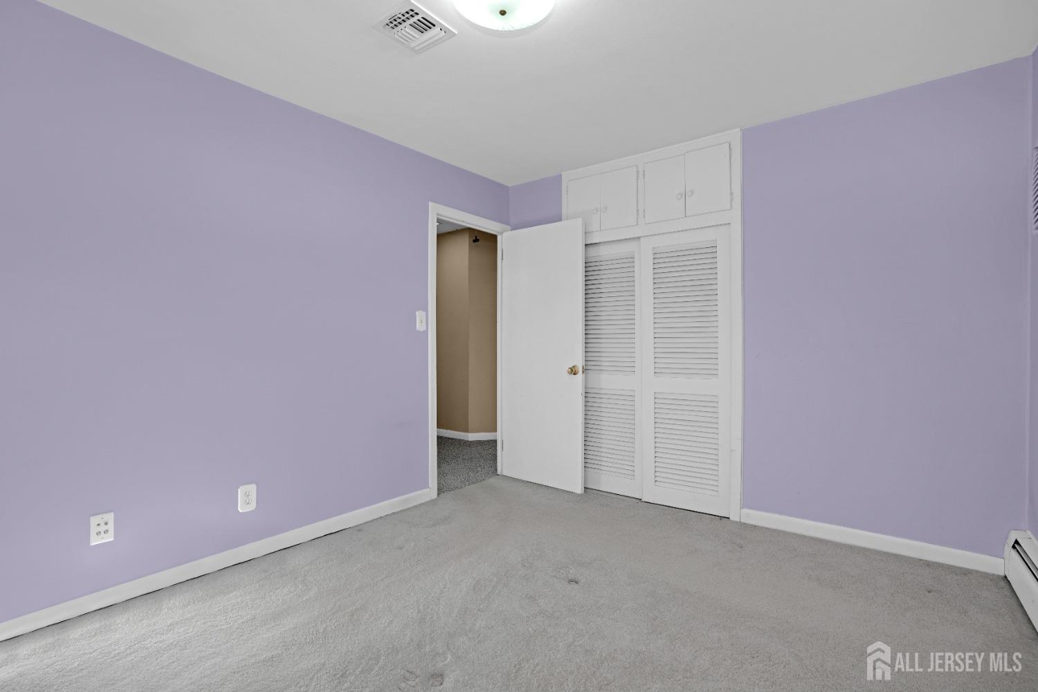 52 Markham Road Edison, NJ 08817 - Photo 15 of 28
