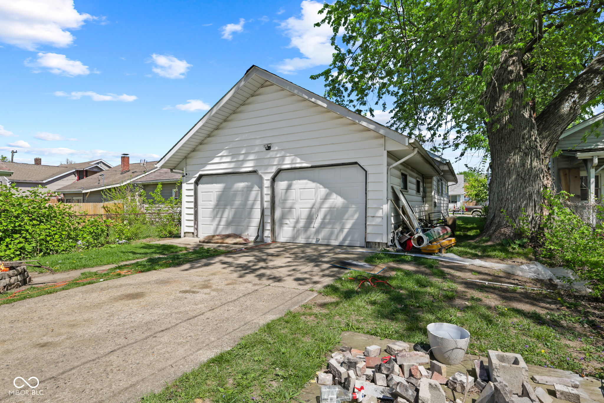 2443 Meridian Street Anderson, IN 46016 - Photo 4 of 24