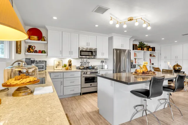 $389,900 | 527 Jade Lane, Palm Springs, CA 92264