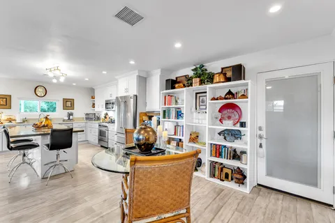 $389,900 | 527 Jade Lane, Palm Springs, CA 92264