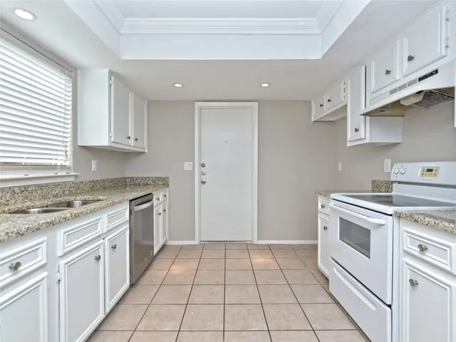 $2,500 | 12100 Sage Hen Court, Austin, TX 78727