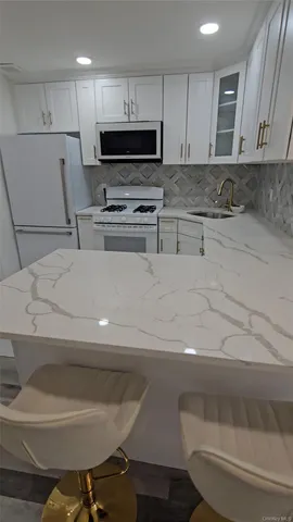 $2,600 | 101-25 111th Street, Unit 1 | South Richmond Hill