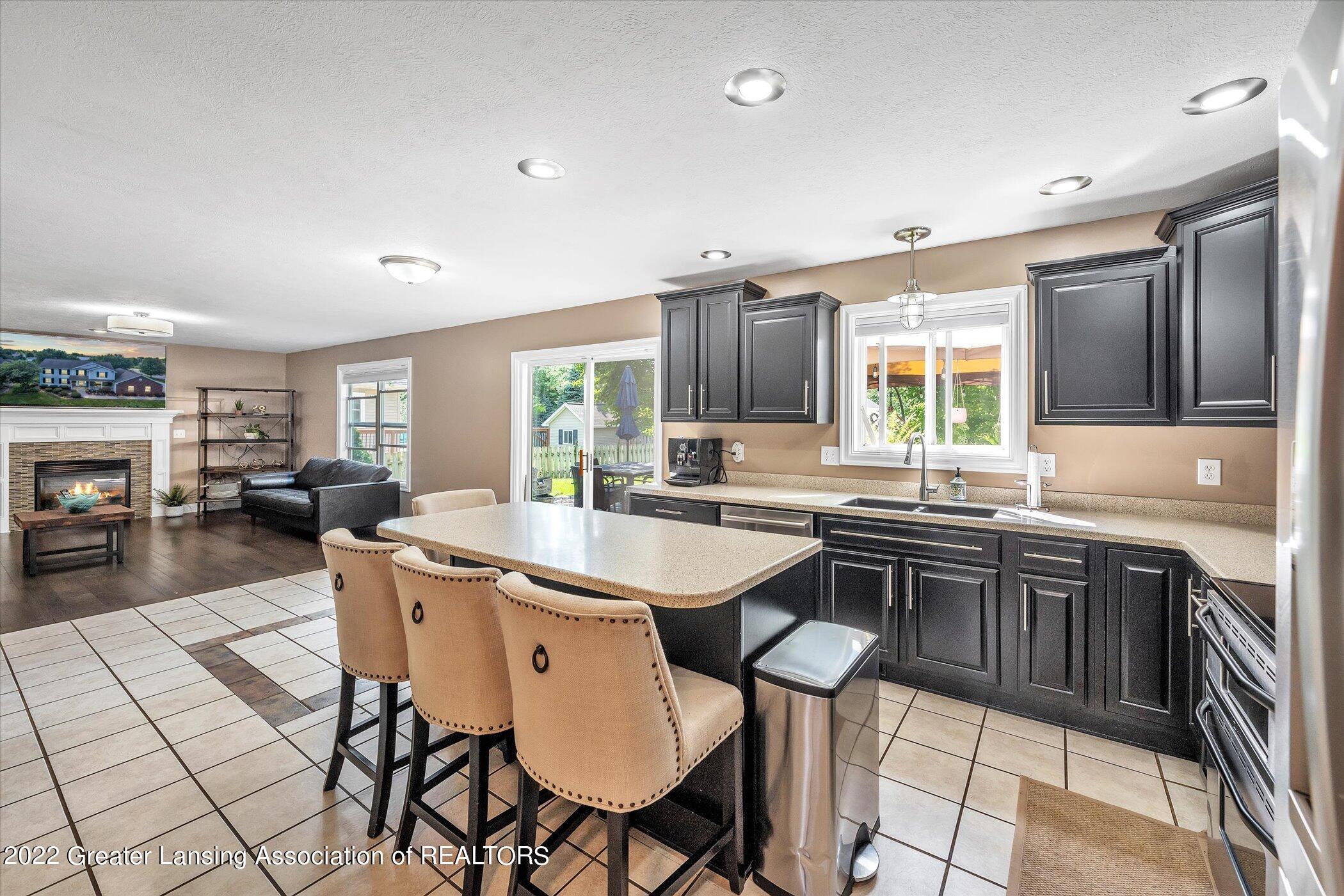 1109 Rivington Pike Grand Ledge, MI 48837 - Photo 13 of 39 16-1109 Rivington-Pike-WindowStill-Real-