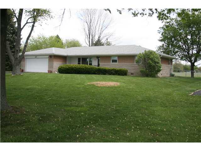 1139 South Post Road Indianapolis, IN 46239 - Photo 2 of 15 Gallery Image 2