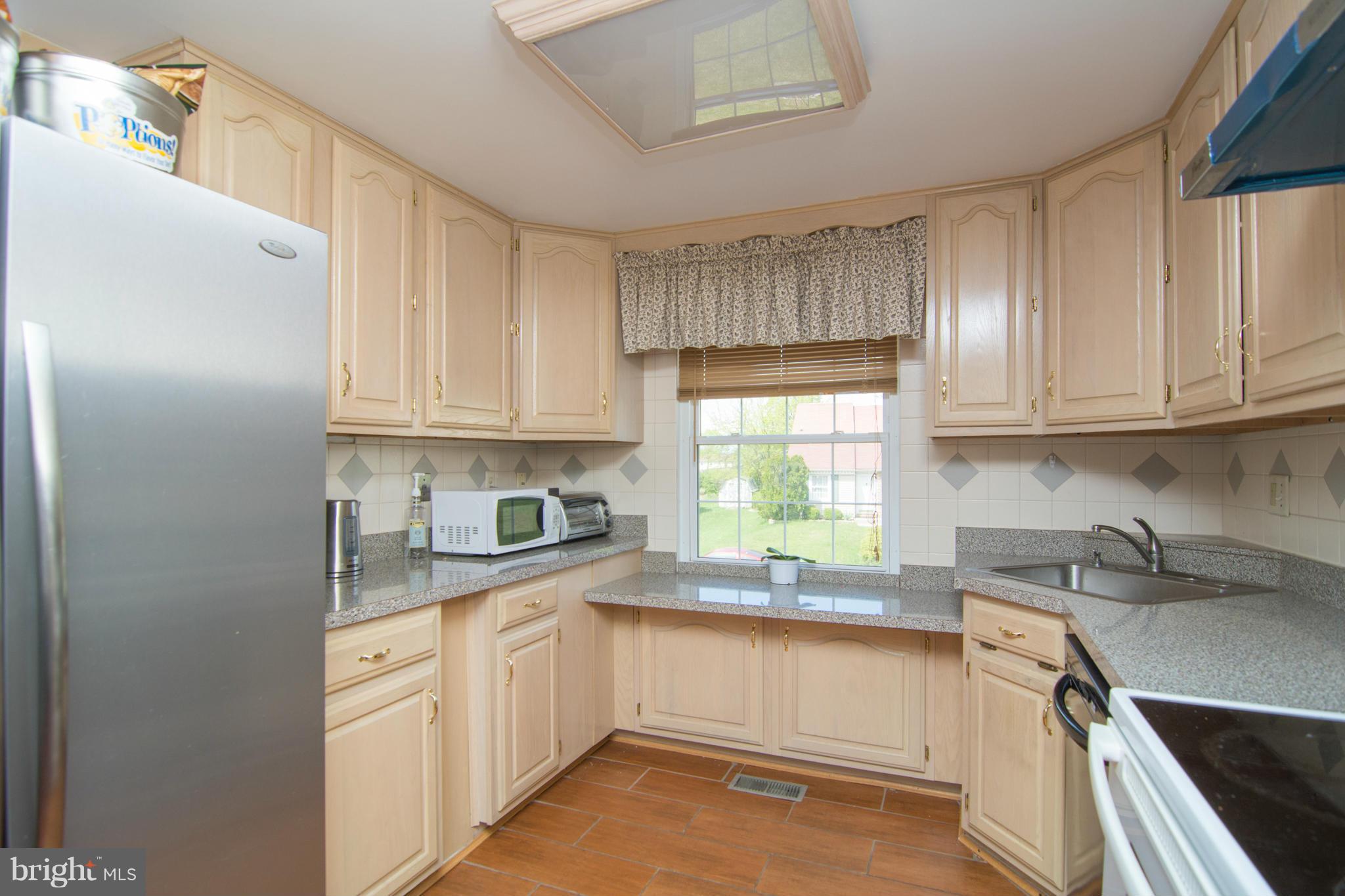 5314 Balistan Road Baltimore, MD 21237 - Photo 9 of 30 Kitchen