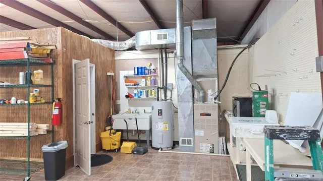 $3,200 | 128 Parkwood Circle, Carrollton, GA 30117