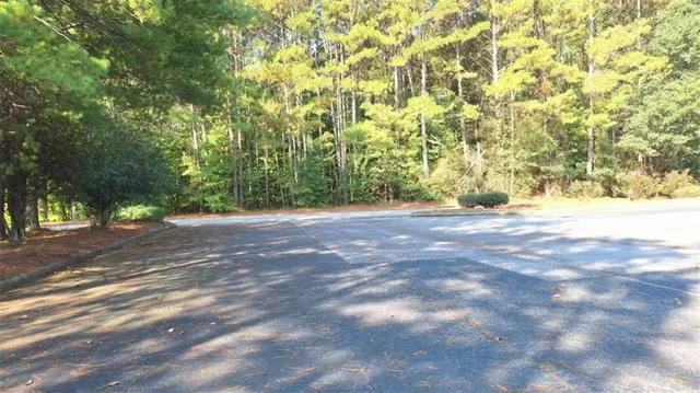 $3,200 | 128 Parkwood Circle, Carrollton, GA 30117