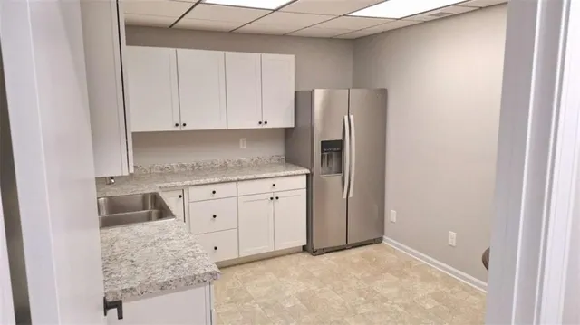 $3,200 | 128 Parkwood Circle, Carrollton, GA 30117