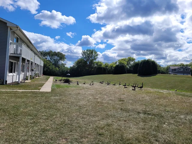 $200,000 | 17404 Walnut Lane, Gurnee, IL 60031