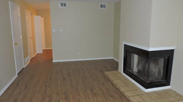 $200,000 | 17404 Walnut Lane, Gurnee, IL 60031