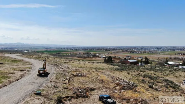 $93,900 | 5860 North Enos Drive, Idaho Falls, ID 83401