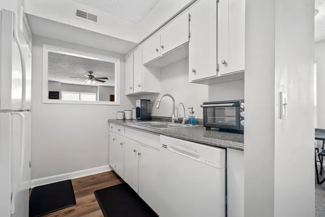 $1,655 | 748 Lake Terrace Drive, Nashville, TN 37217