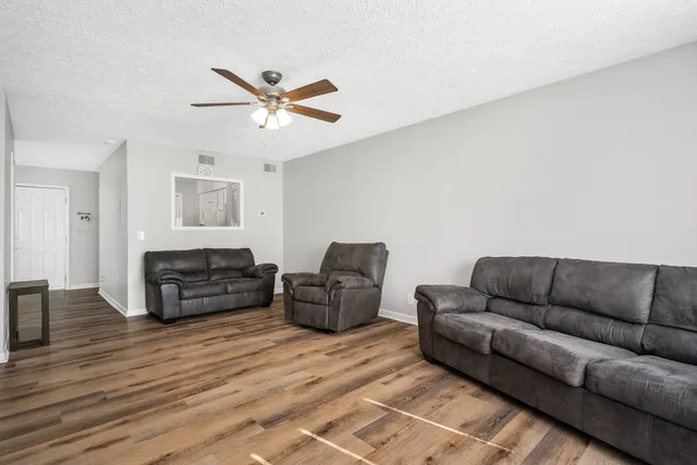 $1,655 | 748 Lake Terrace Drive, Nashville, TN 37217