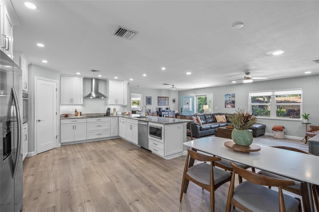 744 Guild Drive Venice, FL 34285 - Photo 12 of 47