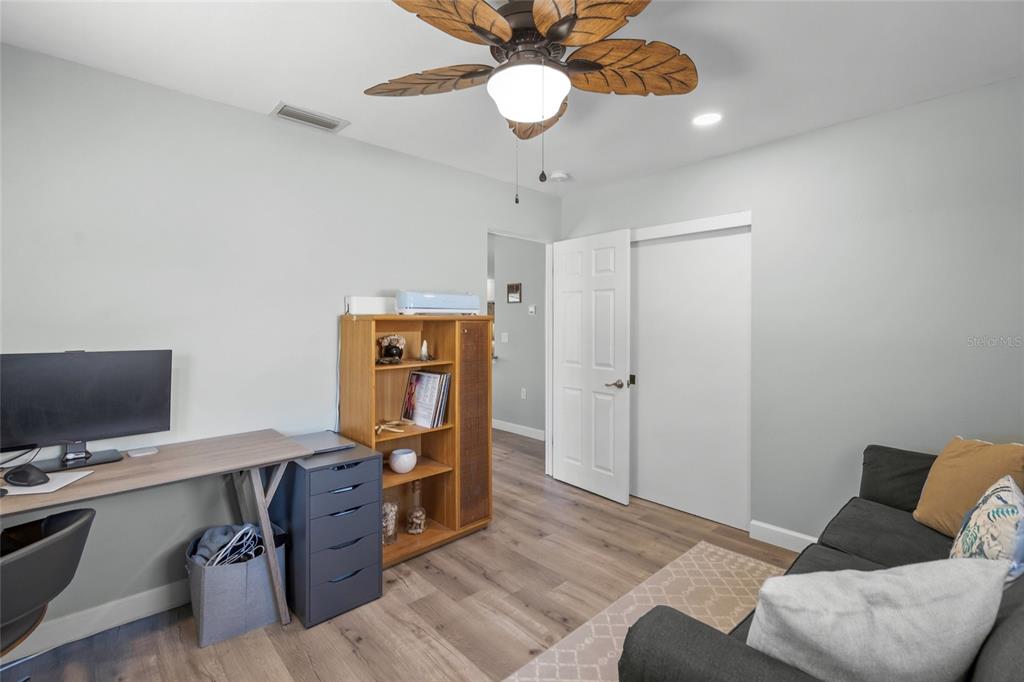 744 Guild Drive Venice, FL 34285 - Photo 28 of 47