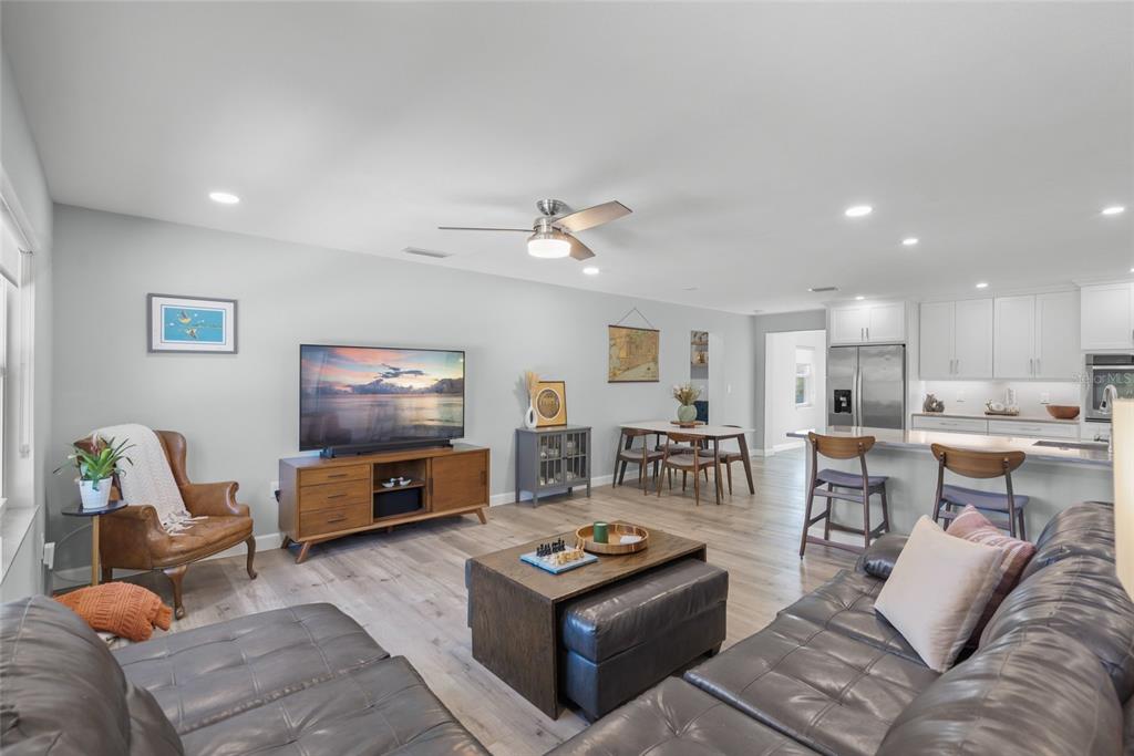 744 Guild Drive Venice, FL 34285 - Photo 5 of 47