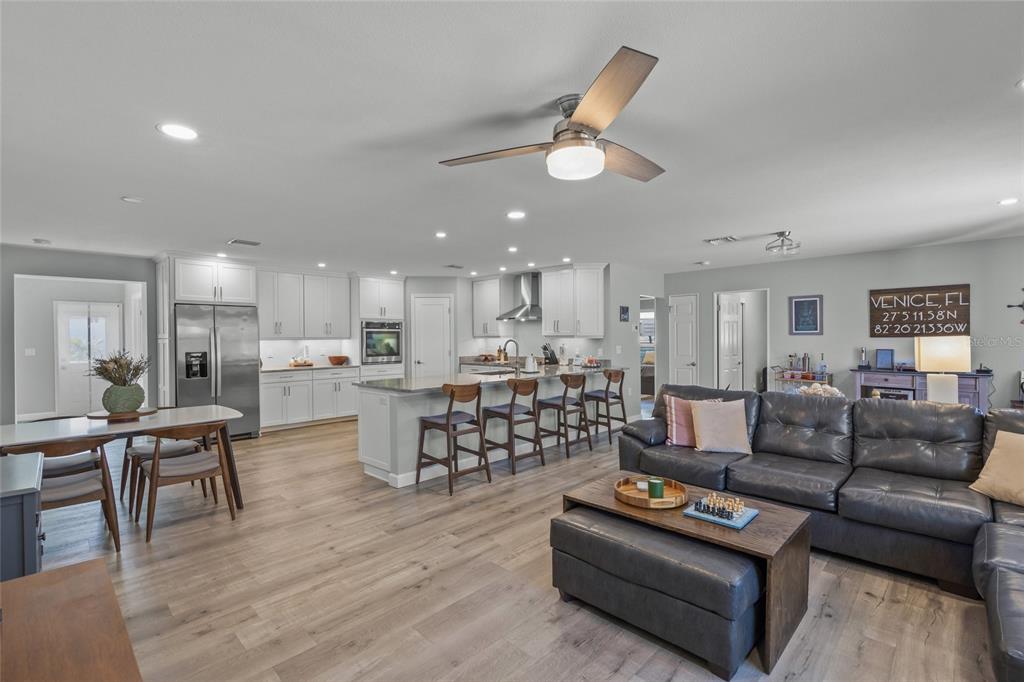 744 Guild Drive Venice, FL 34285 - Photo 9 of 47