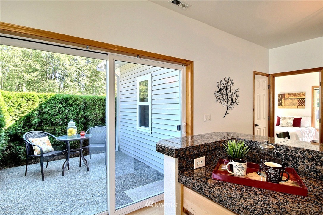 18967 108th Lane Southeast Renton, WA 98055 - Photo 2 of 24 Gallery Image 2
