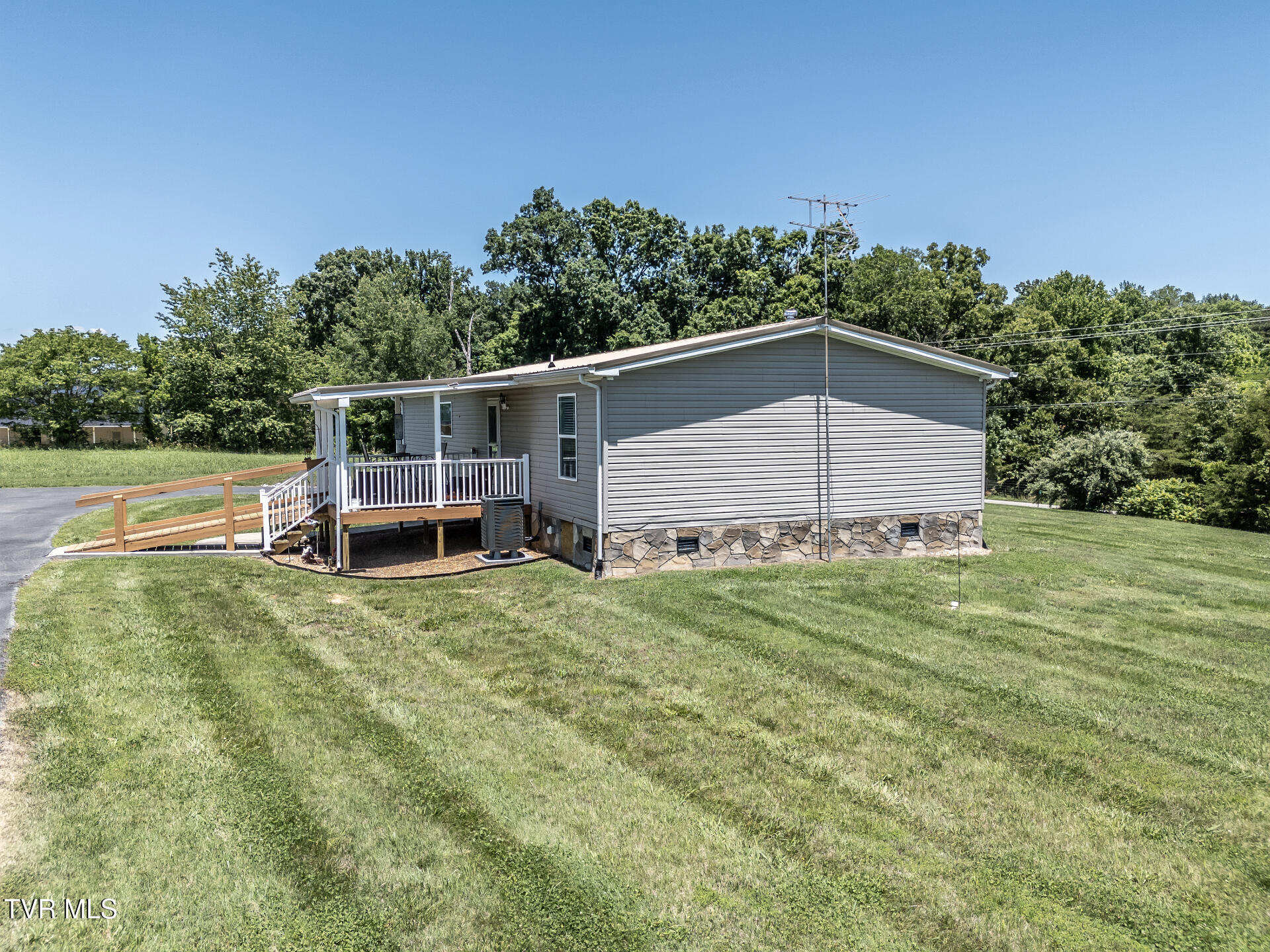 2365 Bright Hope Road Greeneville, TN 37743 - Photo 7 of 93 2365BrightHopeG_091