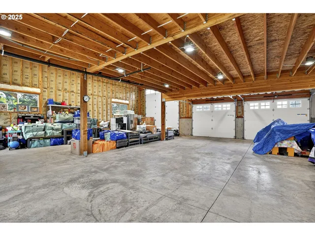 a view of parking area