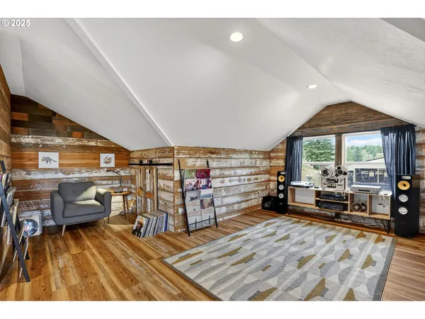 $1,585,000 | 42101 Southeast Locksmith Lane, Sandy, OR 97055