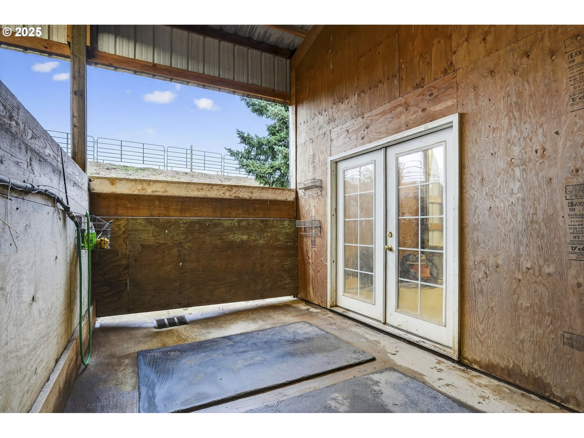 42101 Southeast Locksmith Lane Sandy, OR 97055 - Photo 31 of 48 a view of outdoor space