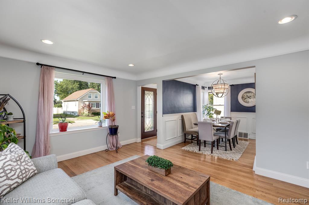 1185 Eaton Road Berkley, MI 48072 - Photo 4 of 37