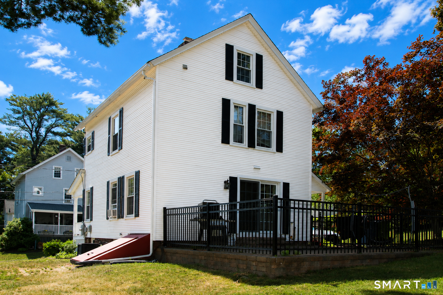 7 Middle Lane Simsbury, CT 06070 - Photo 6 of 27