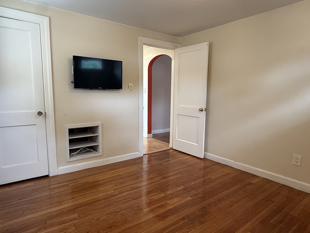 31 Falmouth Road Watertown, MA 02472 - Photo 8 of 17