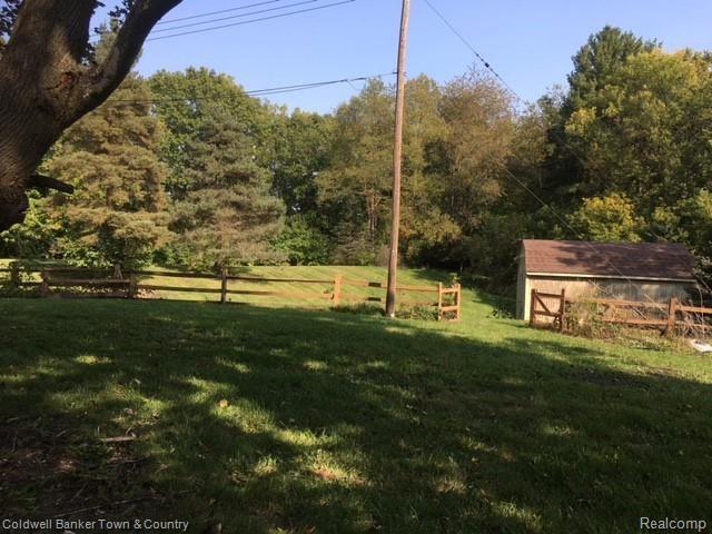 1876 North Eager Road Howell, MI 48855 - Photo 5 of 7