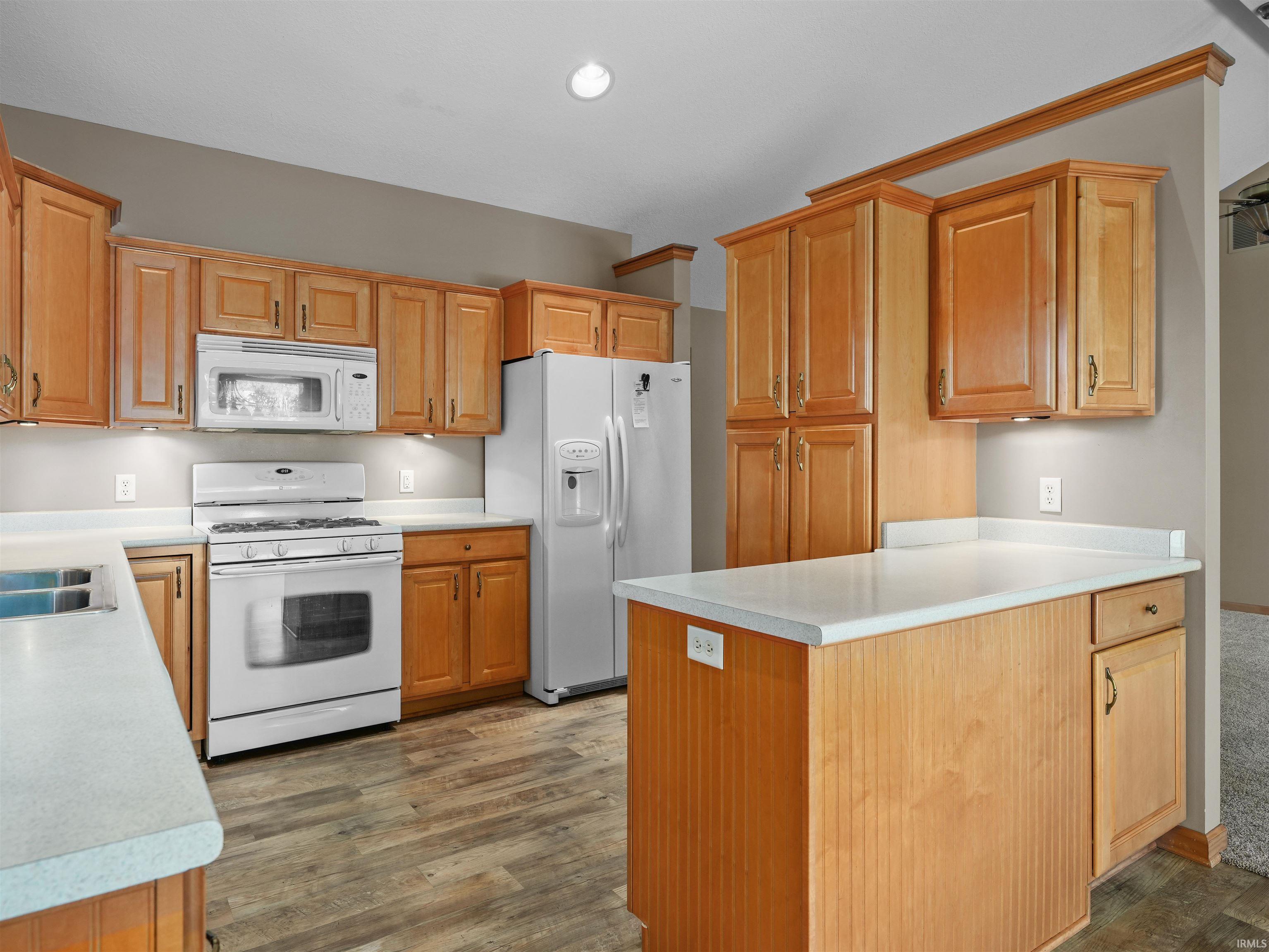 10501 Bay Bridge Road Fort Wayne, IN 46845 - Photo 9 of 30 Gallery Image 9