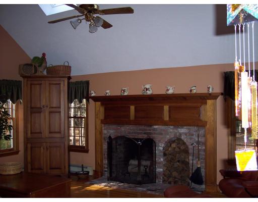 10 Lemuel Cobb Road Plympton, MA 02367 - Photo 2 of 11 Gallery Image 2