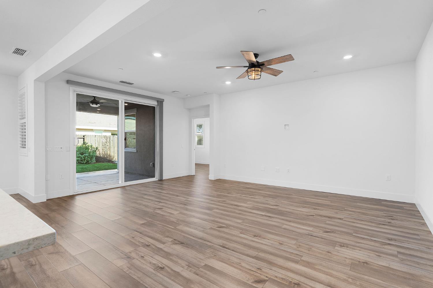 6049 Element Lane Roseville, CA 95747 - Photo 14 of 47