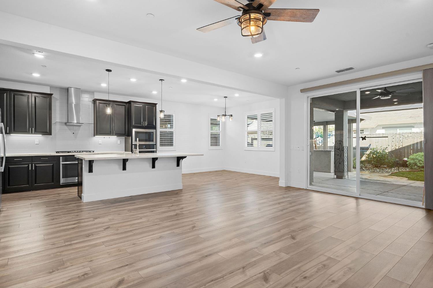 6049 Element Lane Roseville, CA 95747 - Photo 16 of 47