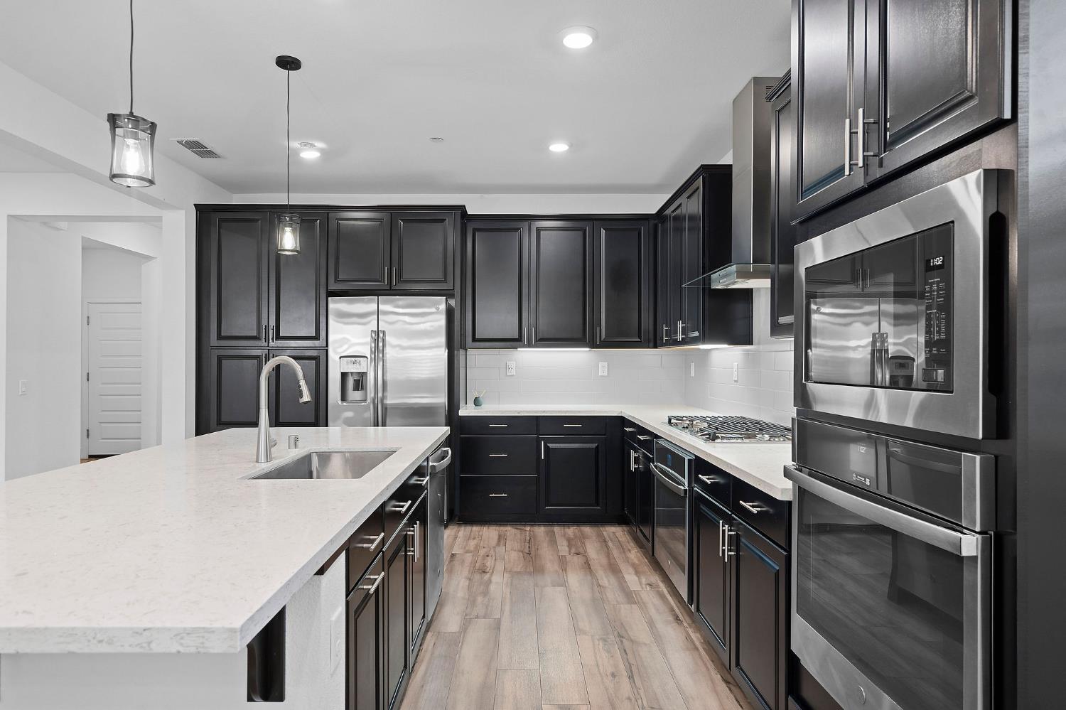 6049 Element Lane Roseville, CA 95747 - Photo 20 of 47