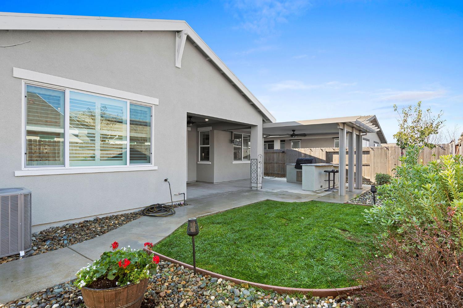 6049 Element Lane Roseville, CA 95747 - Photo 32 of 47