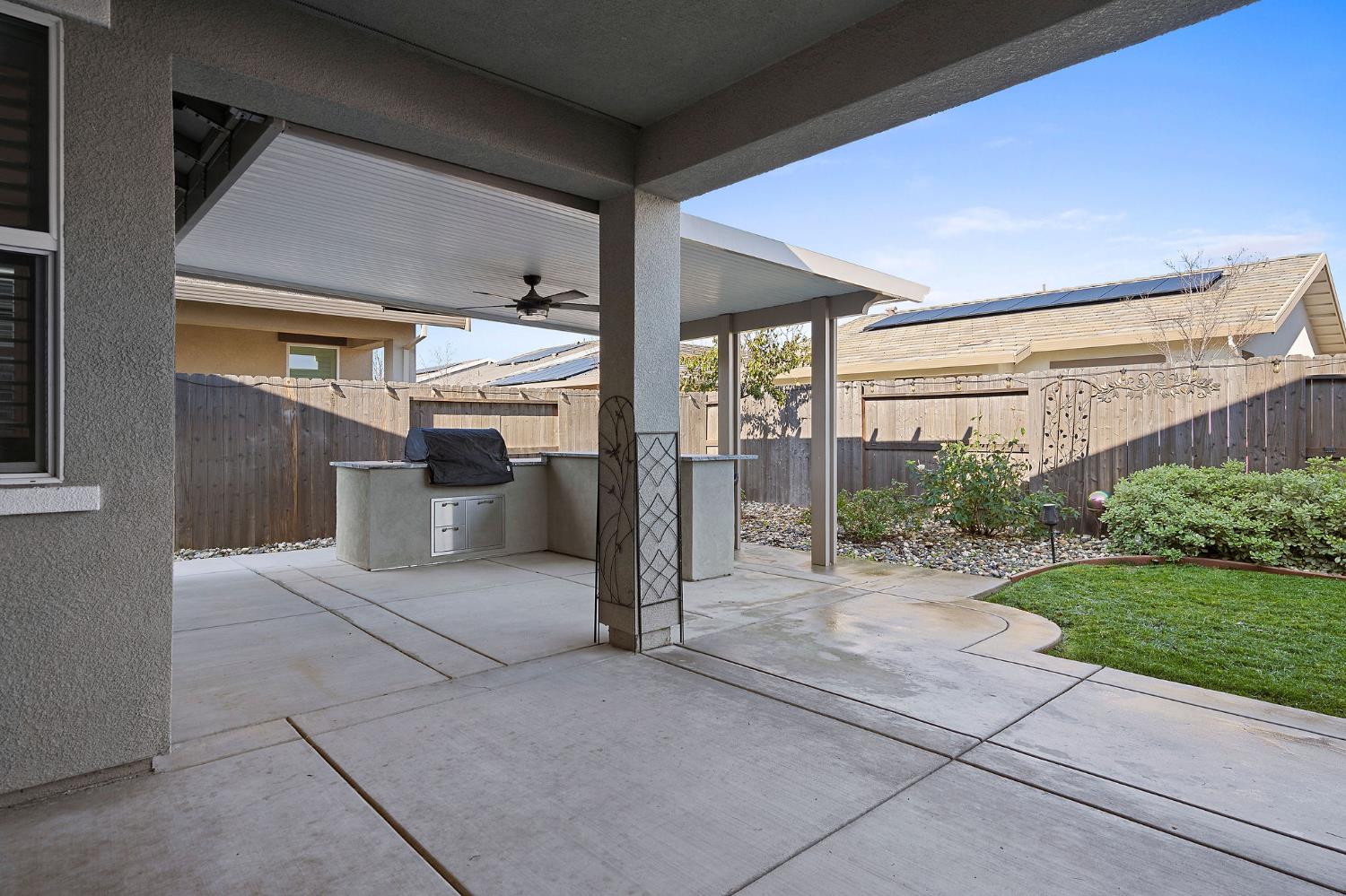 6049 Element Lane Roseville, CA 95747 - Photo 33 of 47