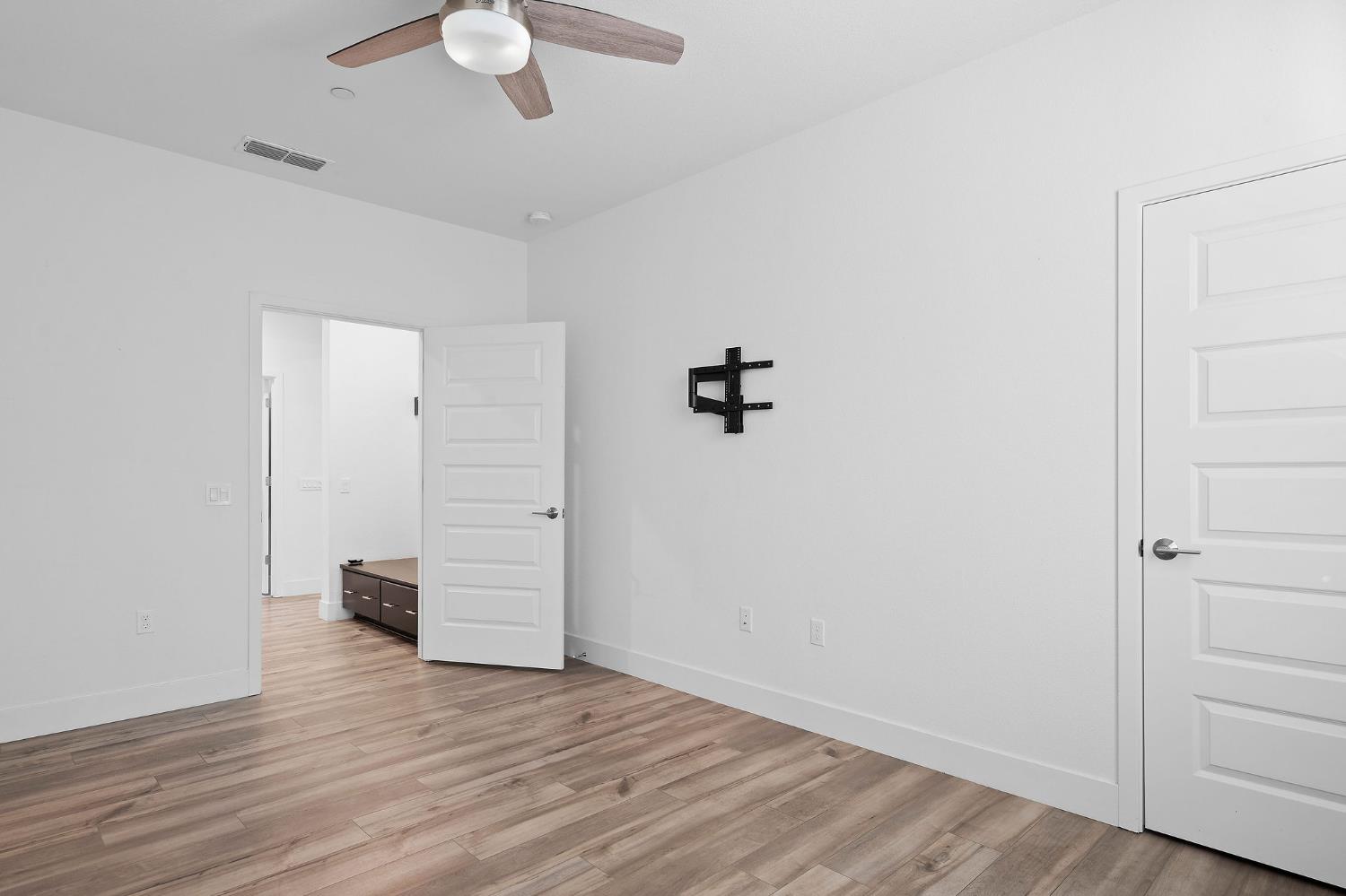 6049 Element Lane Roseville, CA 95747 - Photo 10 of 47